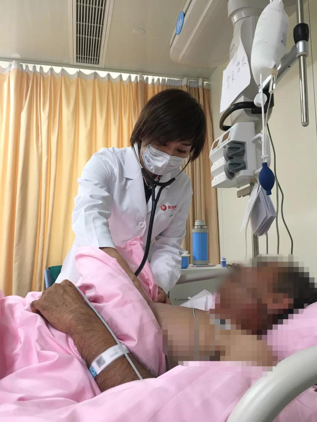 健康時(shí)報(bào)報(bào)道—患者心臟驟停半小時(shí) 西安國(guó)際醫(yī)學(xué)中心醫(yī)院上演生死時(shí)速