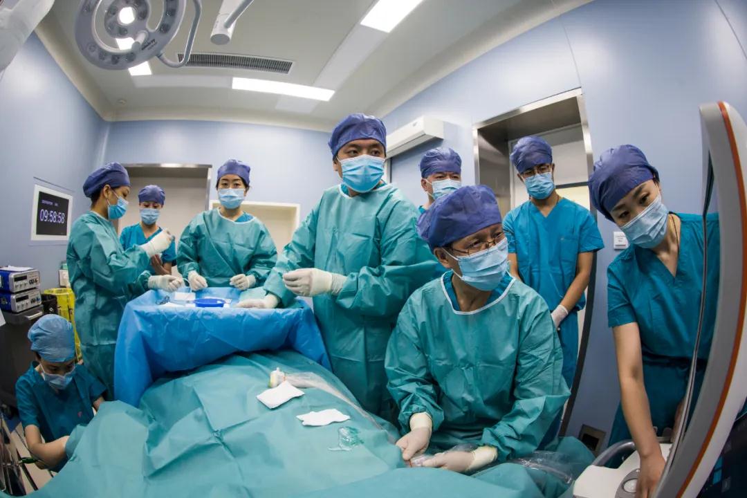 健康時(shí)報(bào)—針尖上的黑科技來了！以針代刀“燒烤”惡性腫瘤組織