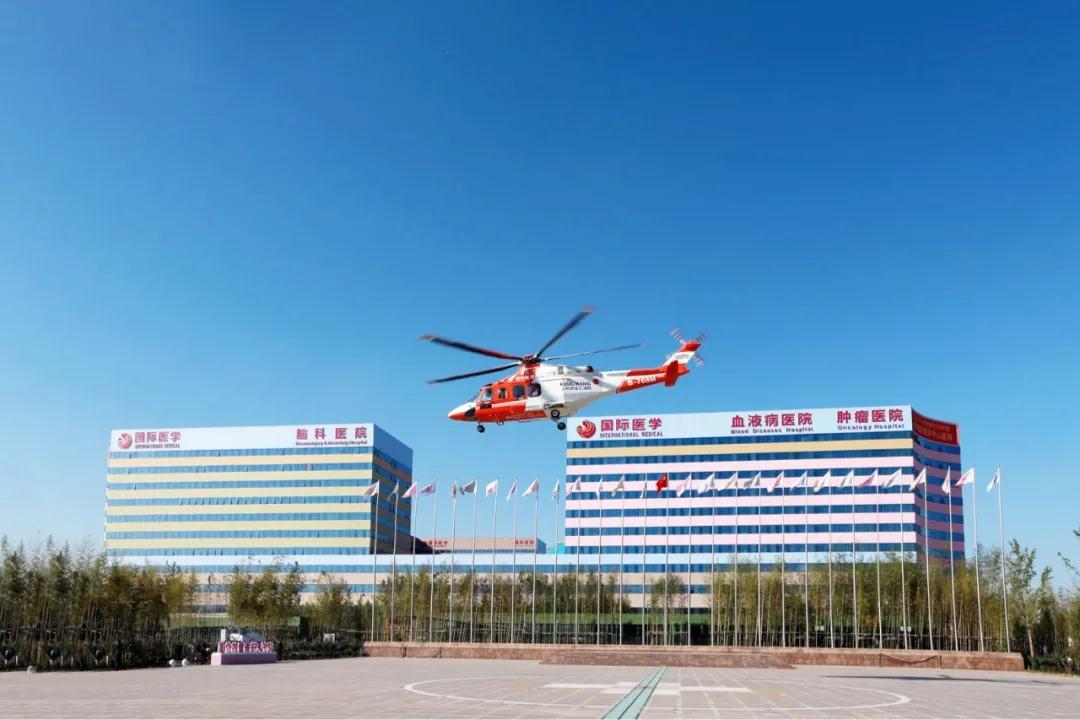 生命續(xù)航，分秒必爭！我院緊急救助一名跨省“飛”來的重癥患者