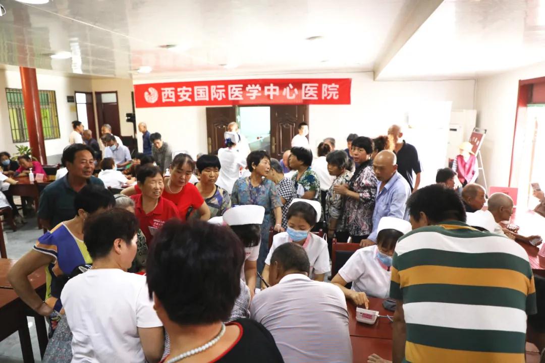 “施天使之愛，佑百姓健康”系列公益義診——走進(jìn)綠地社區(qū)