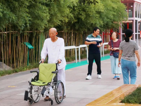 住院期間也能給健康加分？每周一、三、五動起來，為健康打卡！