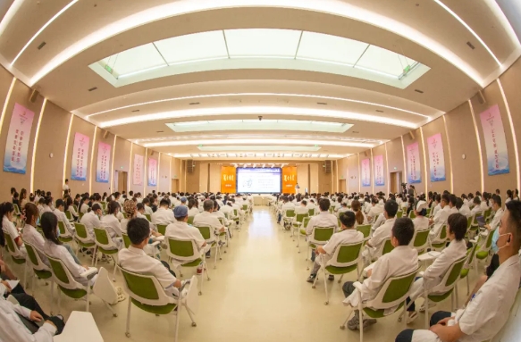 院士講堂 精彩紛呈！中國科學院竇科峰院士講授器官移植發(fā)展現(xiàn)狀
